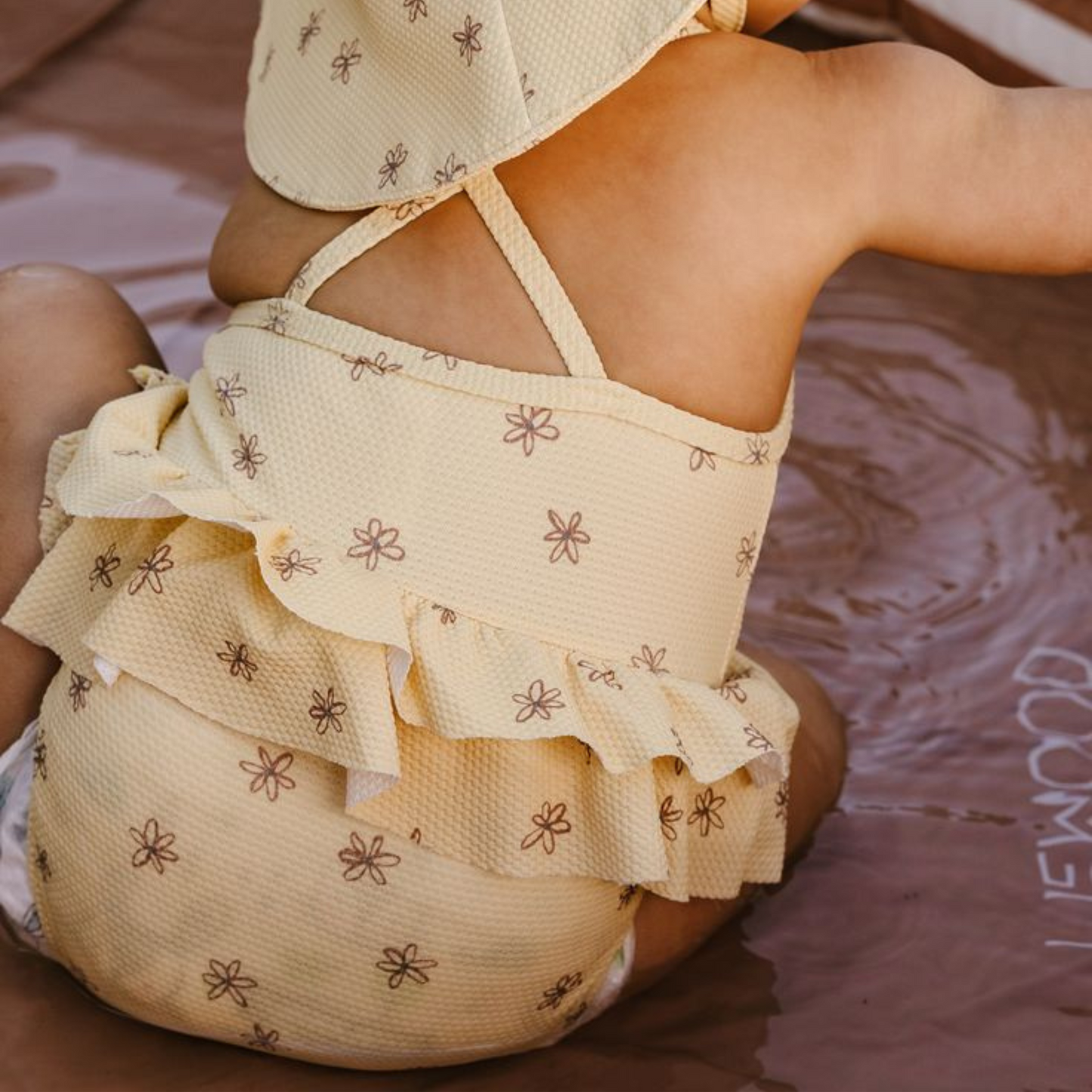 Maillot une pièce jaune fleurs | Quincy Mae