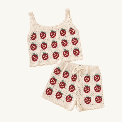 Strawberry crochet kit | Sfera