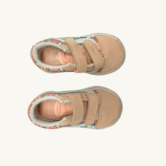 SM | Pink New Balance size 5 | New Balance