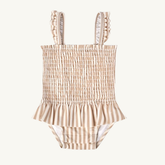 Maillot à volants rayures latte | Quincy Mae