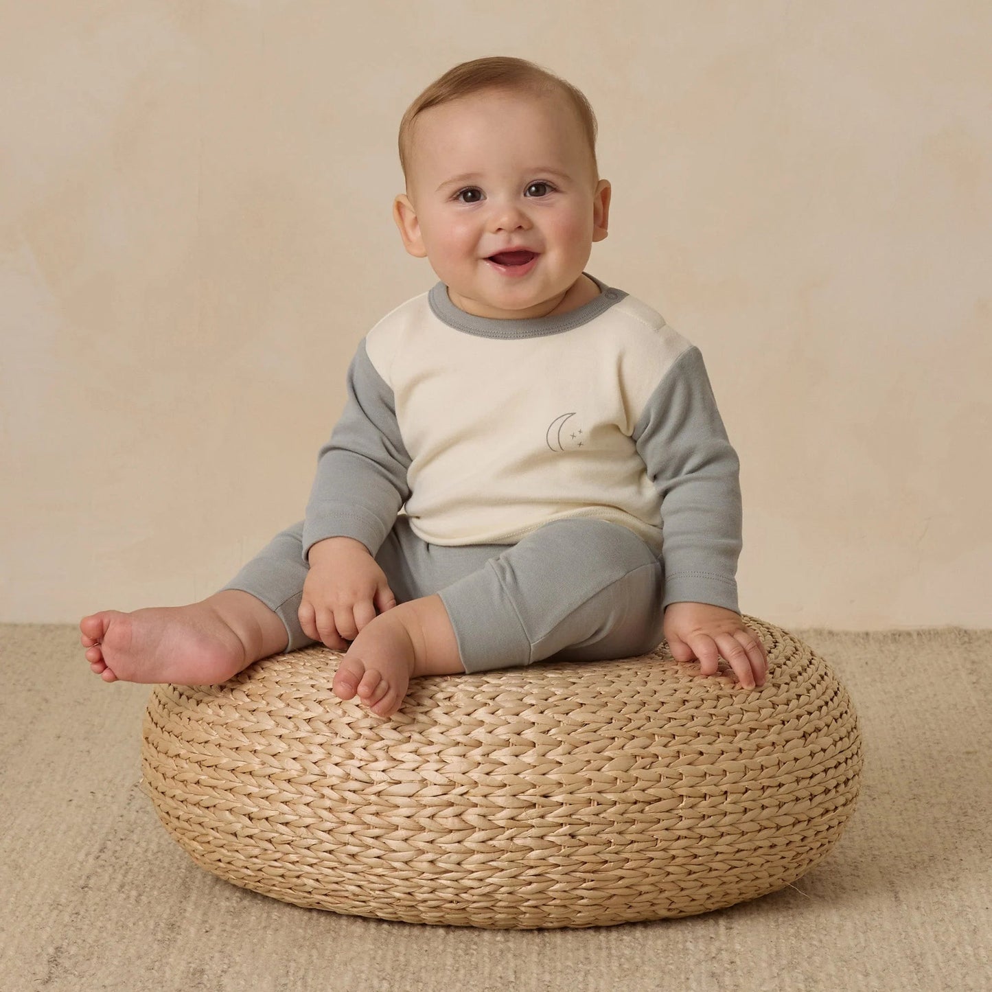 Long Sleeve Raglan Tee Moon | Quincy Mae