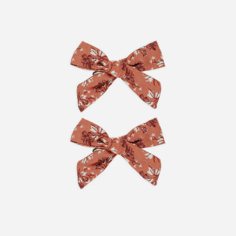 Ensemble de deux barrettes Red Floral | Rylee + Cru