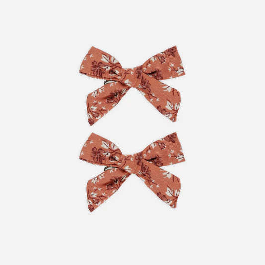 Ensemble de deux barrettes Red Floral | Rylee + Cru